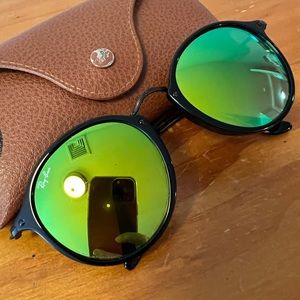 Ray-Ban Sunglasses. RB2447